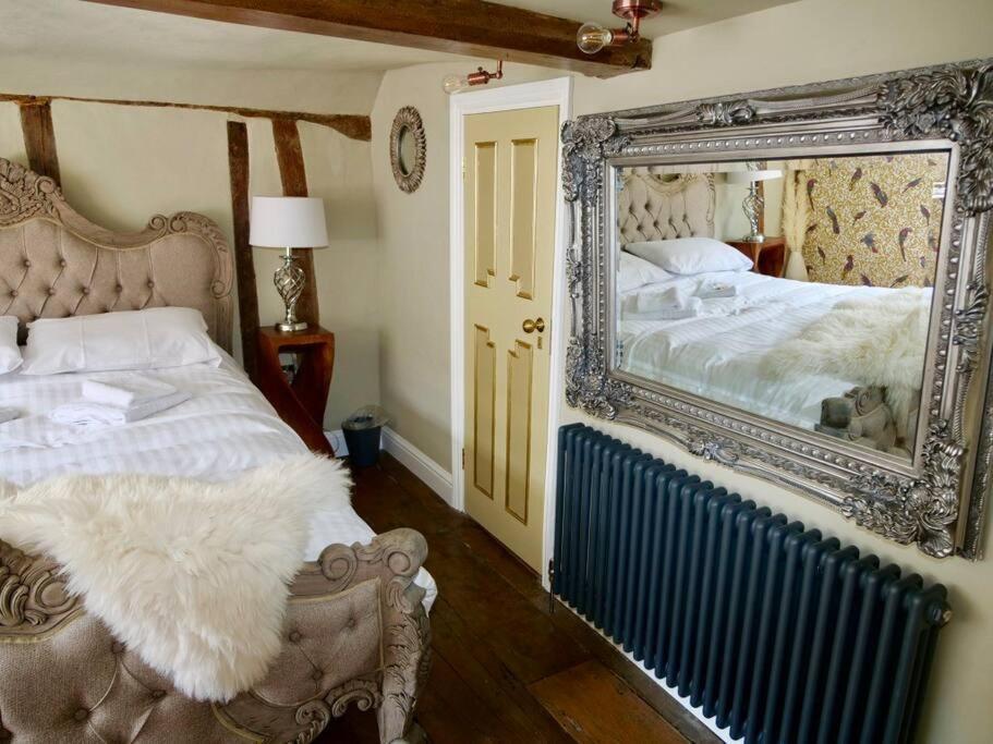 Villa Huge Luxury 8 Bed Manor House Hot Tub Pool Table Saffron Walden Exterior foto