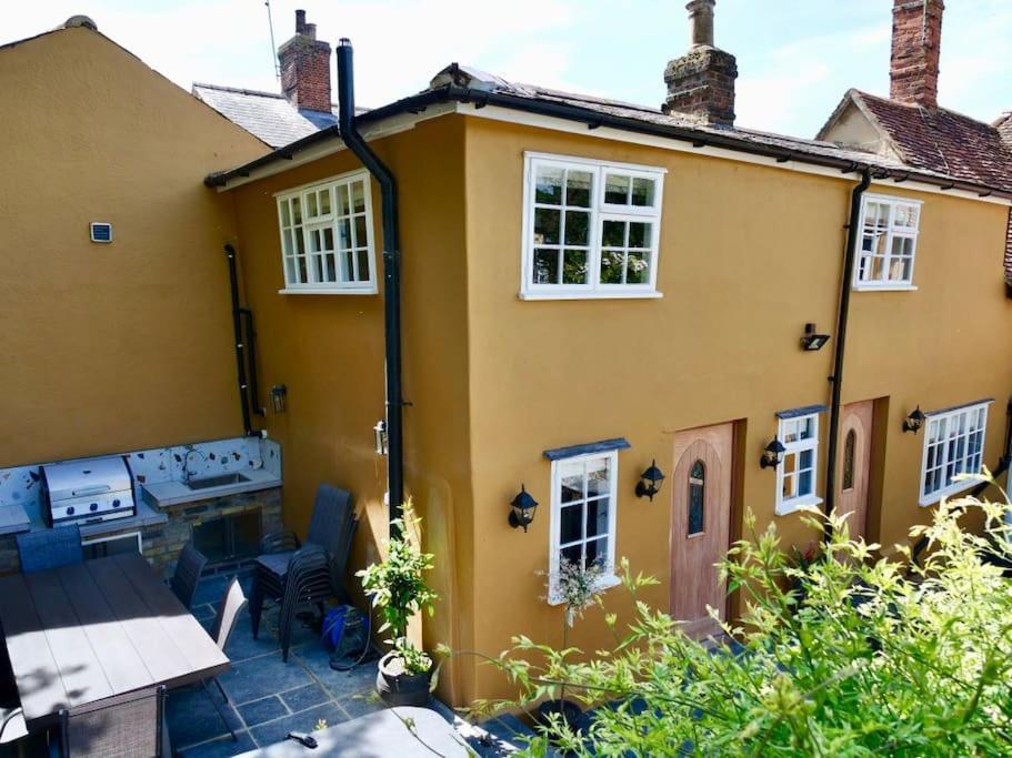 Villa Huge Luxury 8 Bed Manor House Hot Tub Pool Table Saffron Walden Exterior foto